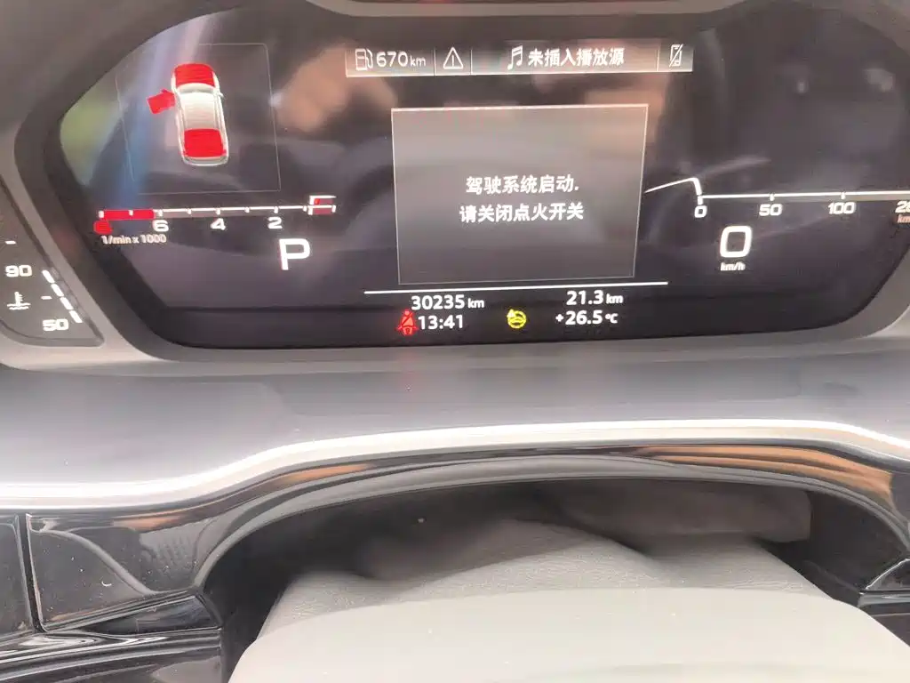 Audi Q3 Sportback — фото 13