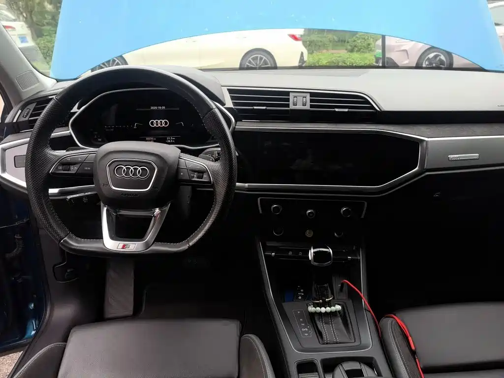 Audi Q3 Sportback — фото 10