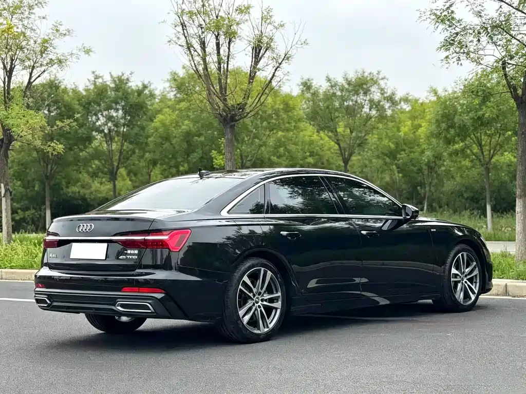 Audi A6L — фото 4