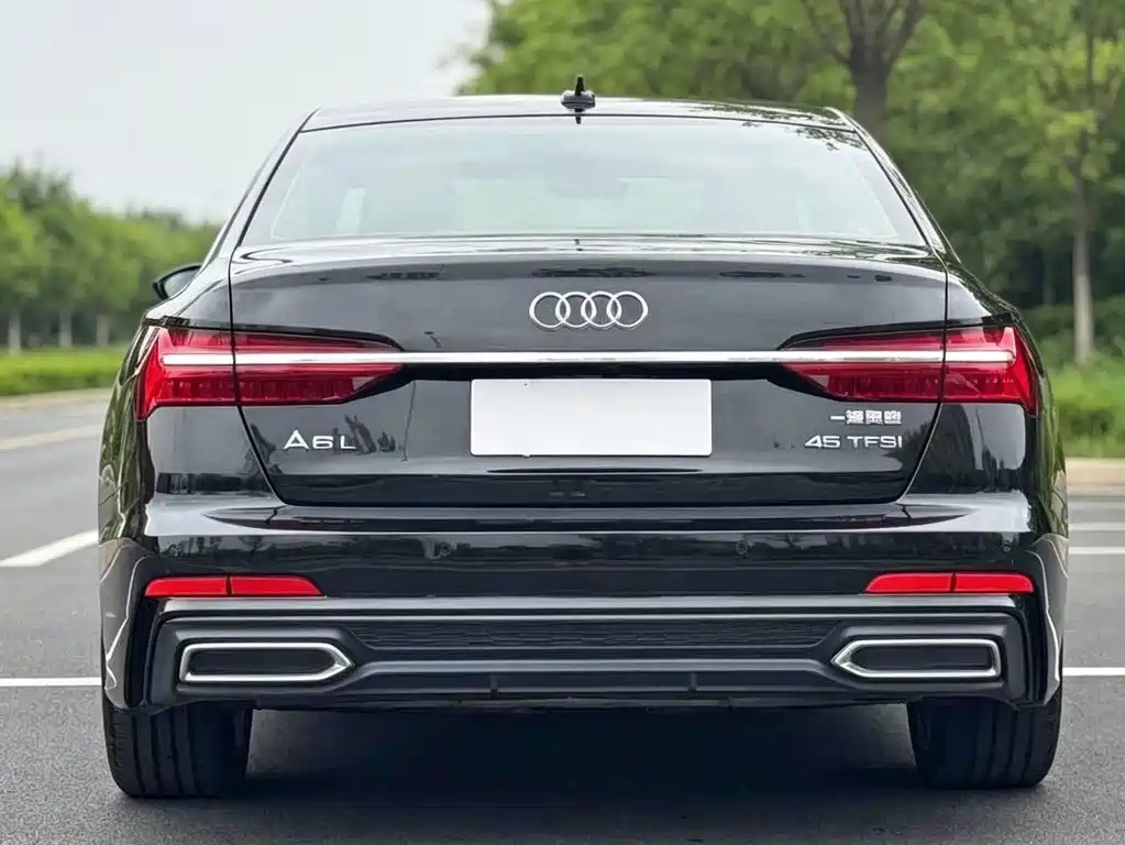 Audi A6L — фото 5