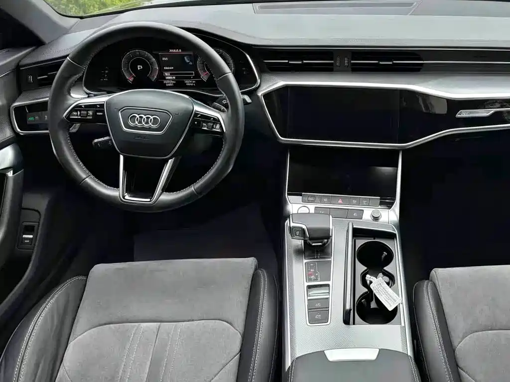 Audi A6L — фото 7