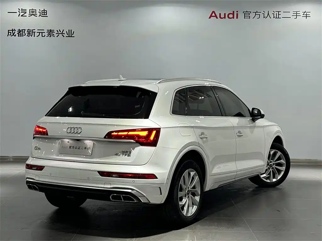 Audi Q5L — фото 4