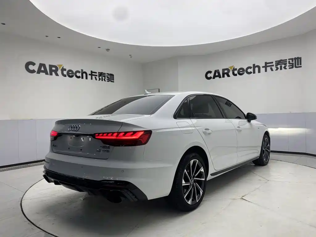 Audi A4L — фото 5