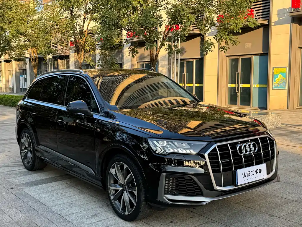Audi Q7 — фото 3