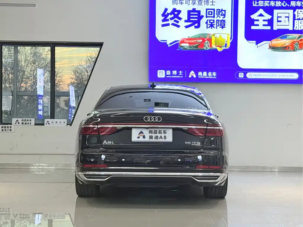 Audi A8 — фото 15