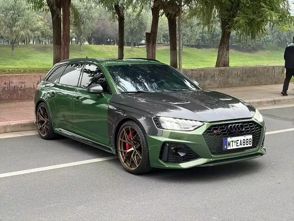 Audi RS 4 — фото 2