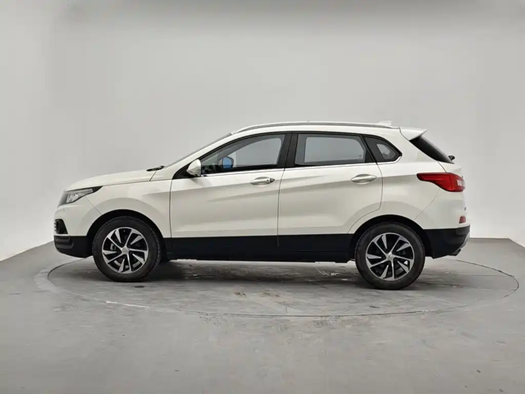 BAIC Senova X55 — фото 2