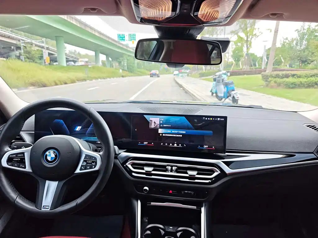 BMW i3 — фото 11