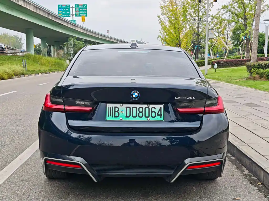 BMW i3 — фото 5