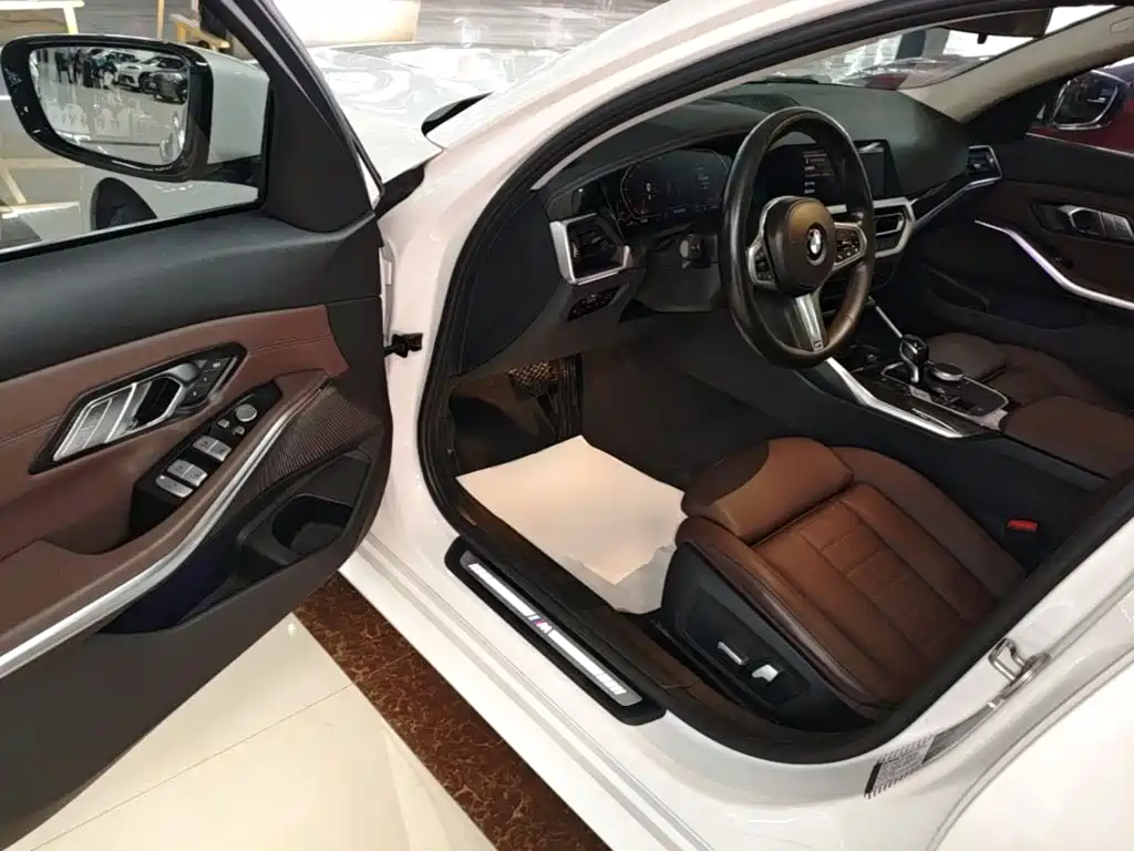 BMW 3 Series — фото 15