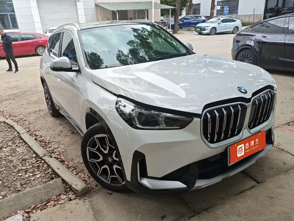 BMW X1 — фото 3