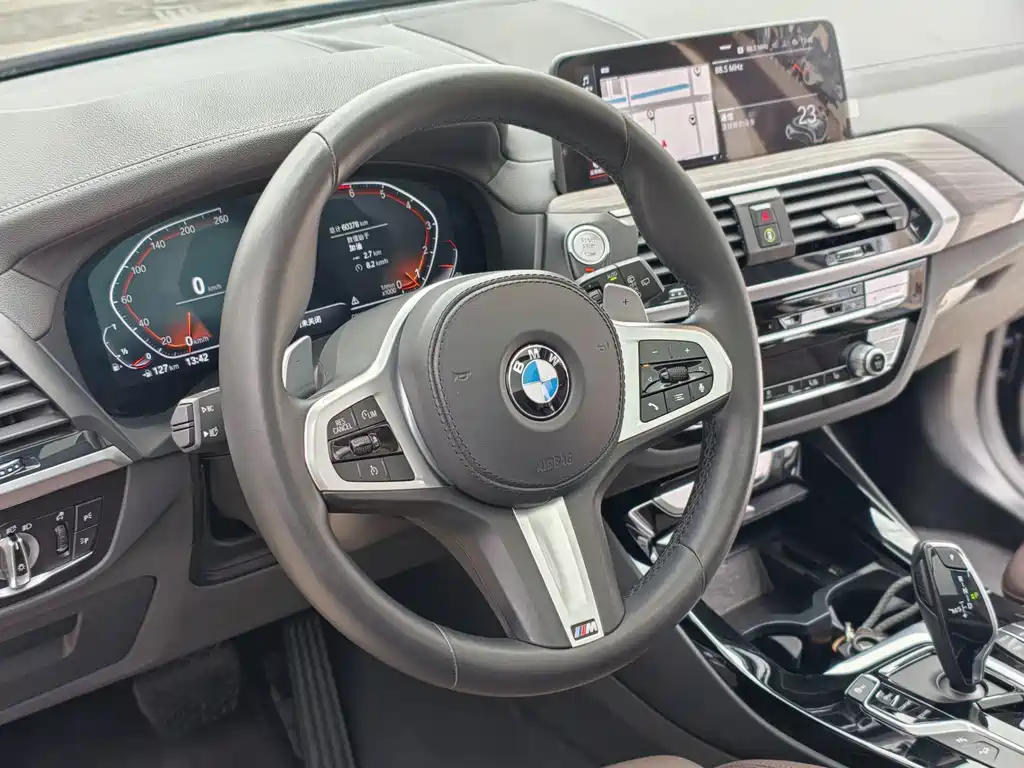 BMW X3 — фото 13