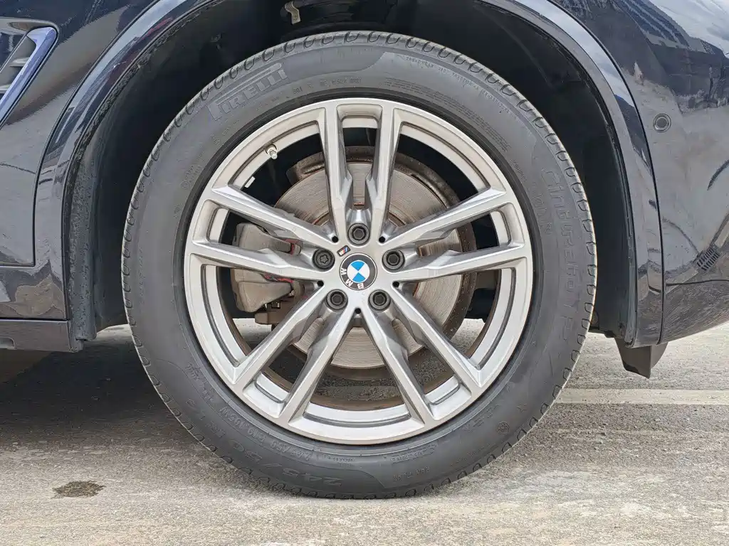 BMW X3 — фото 17