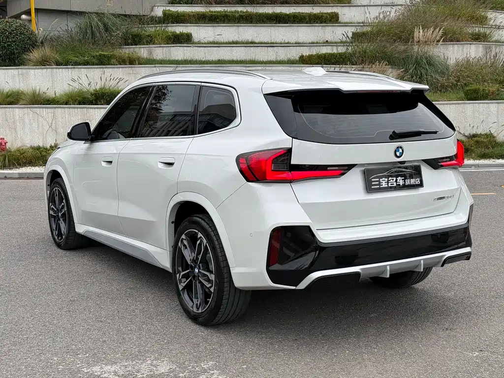 BMW X1 — фото 6