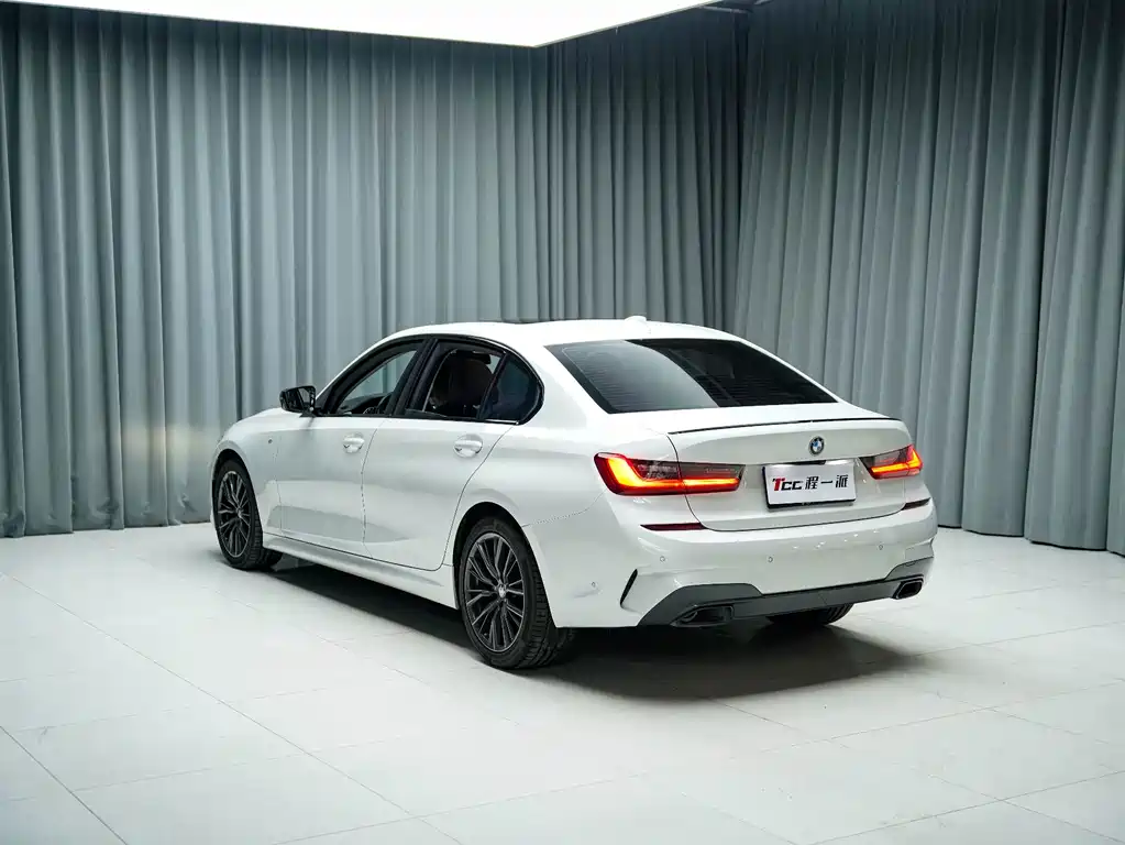 BMW 3 Series — фото 10