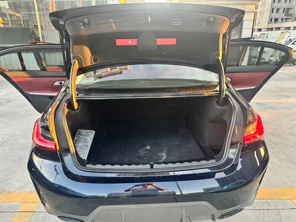 BMW 3 Series — фото 10