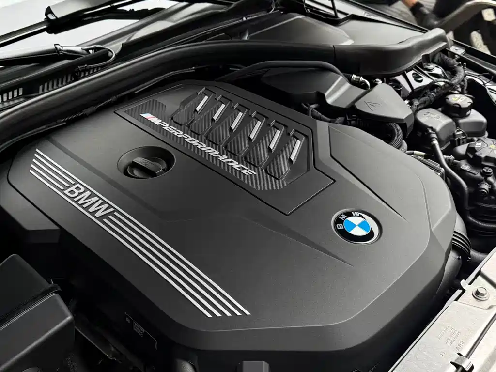 BMW M240i — фото 11
