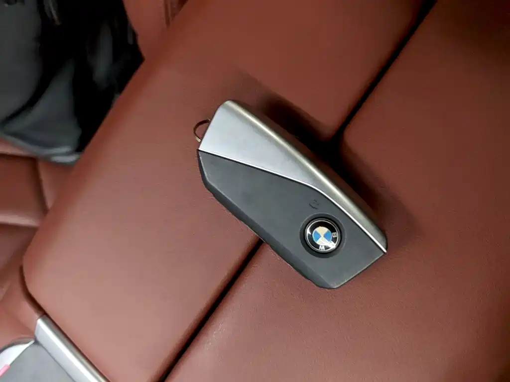BMW X5 — фото 8