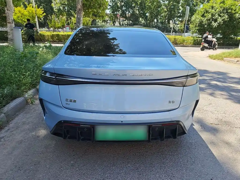 BYD Seal — фото 6