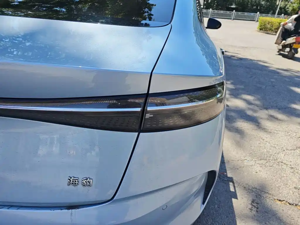 BYD Seal — фото 8