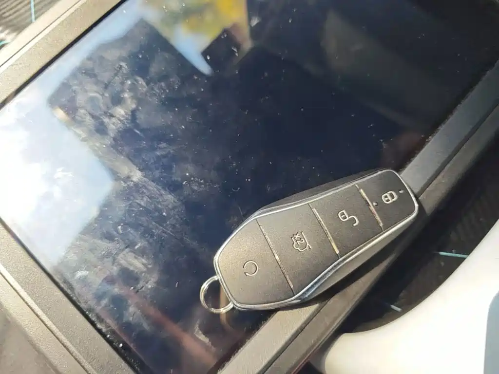 BYD Seal — фото 9
