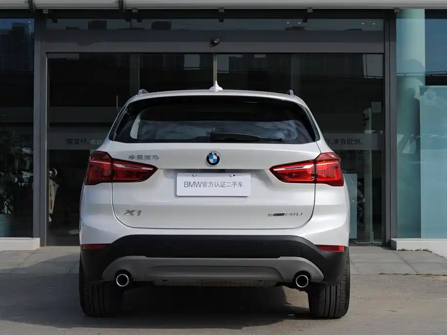 BMW X1 — фото 4