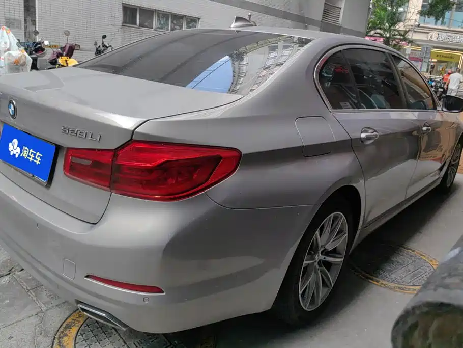 BMW 5 Series — фото 3