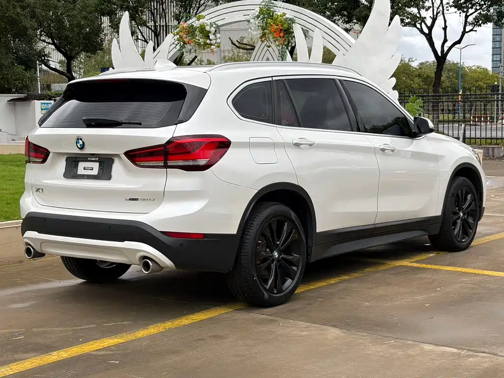 BMW X1 — фото 5