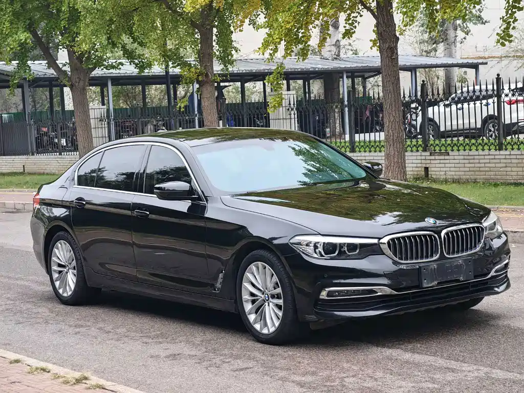 BMW 5 Series — фото 3