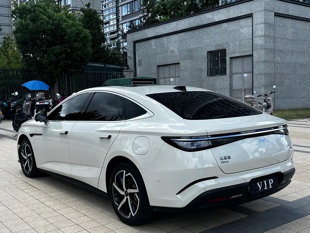 BYD Seal 07 DM-i — фото 18