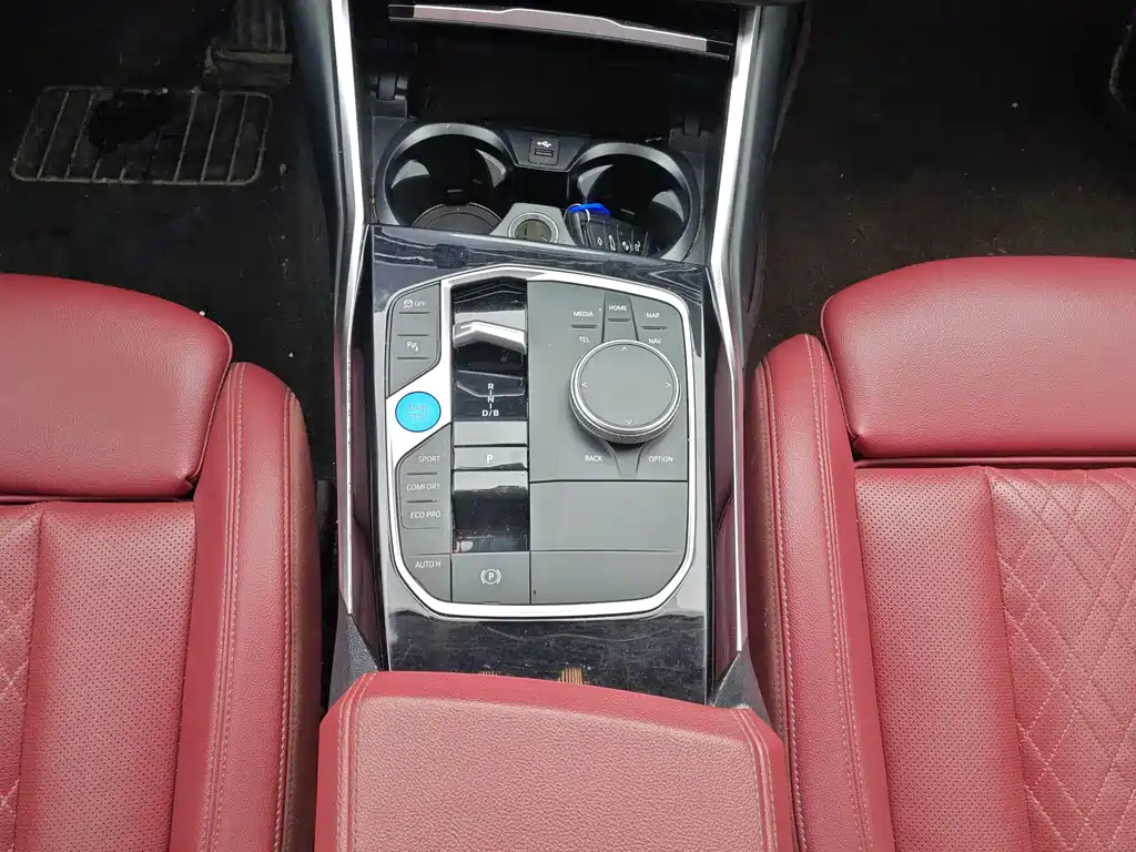 BMW i3 — фото 11