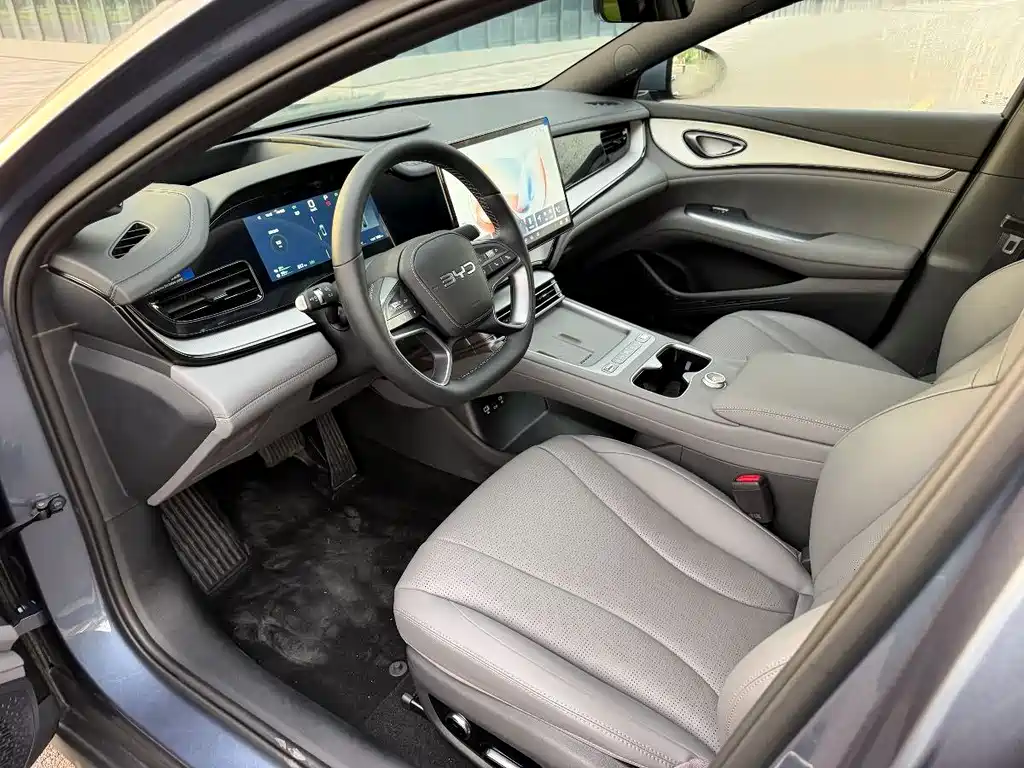 BYD Seal 07 DM-i — фото 7