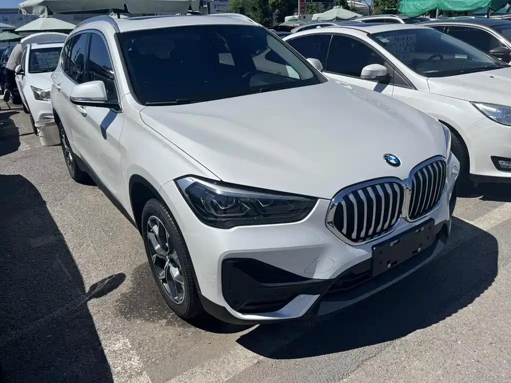 BMW X1 — фото 3