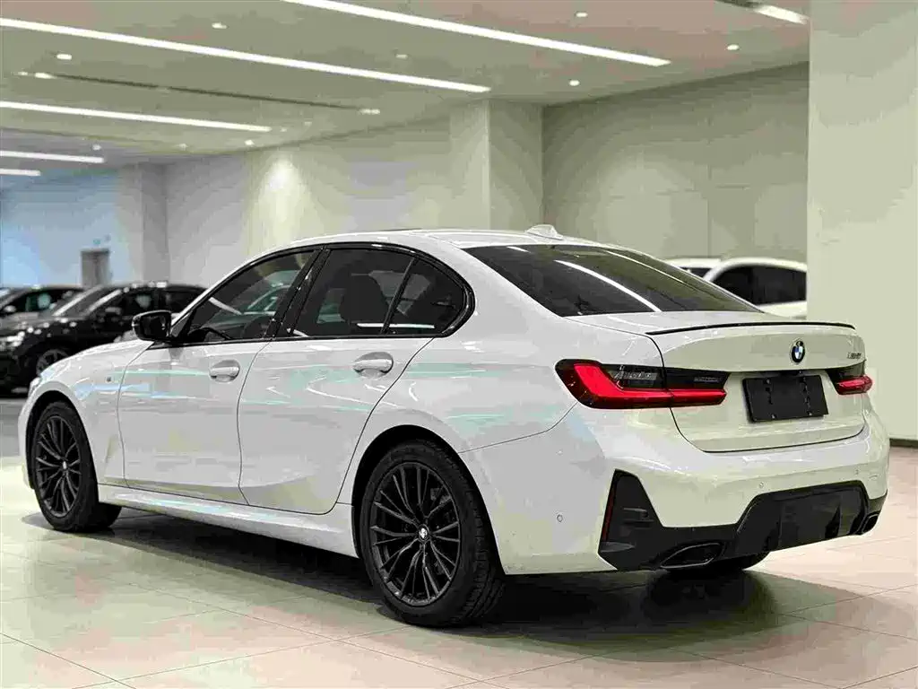 BMW 3 Series — фото 8
