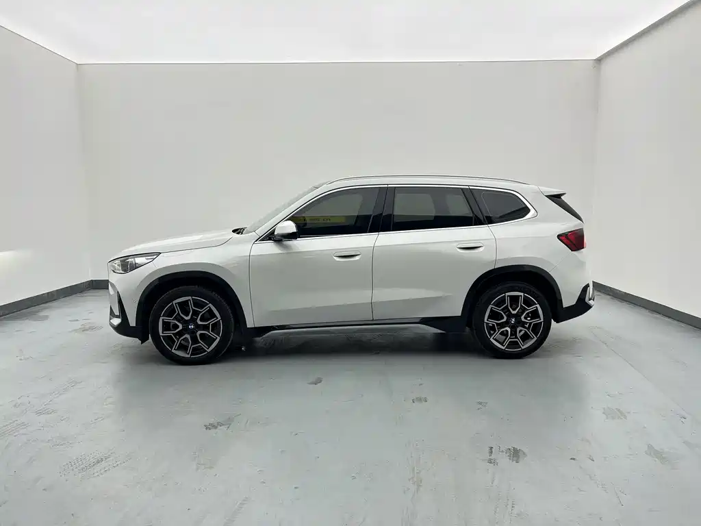 BMW X1 — фото 18