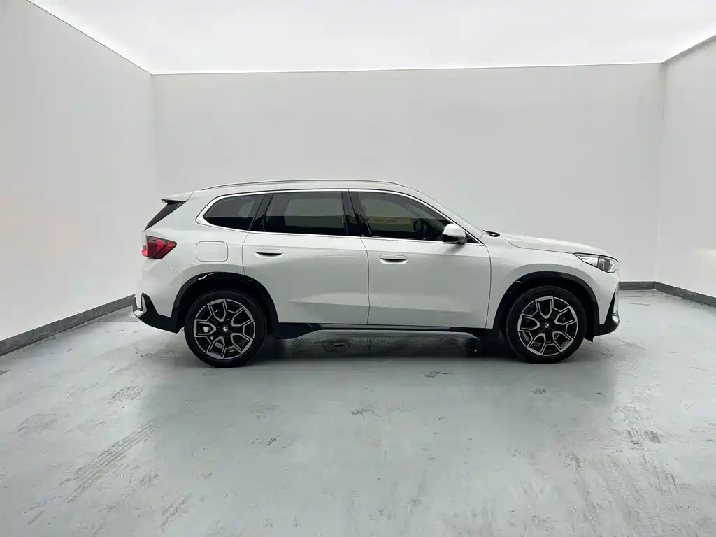 BMW X1 — фото 19