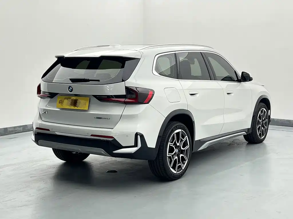 BMW X1 — фото 6