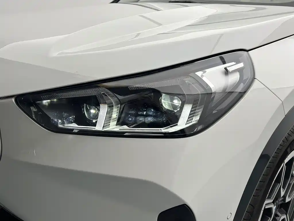 BMW X1 — фото 10