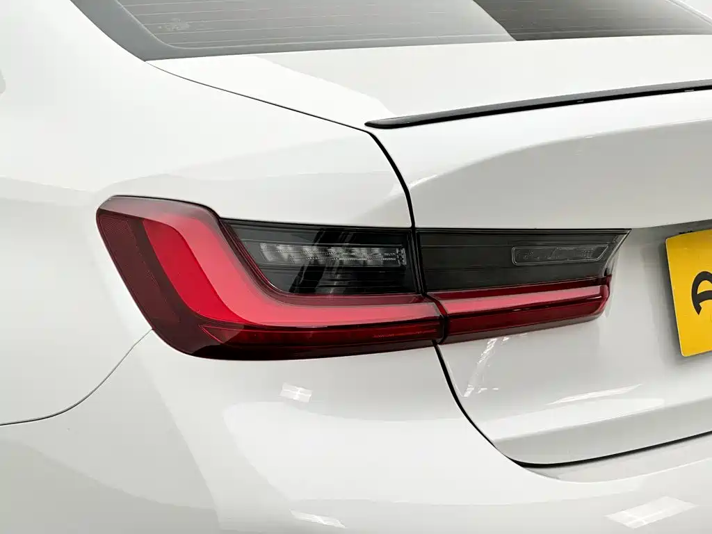 BMW 3 Series — фото 14