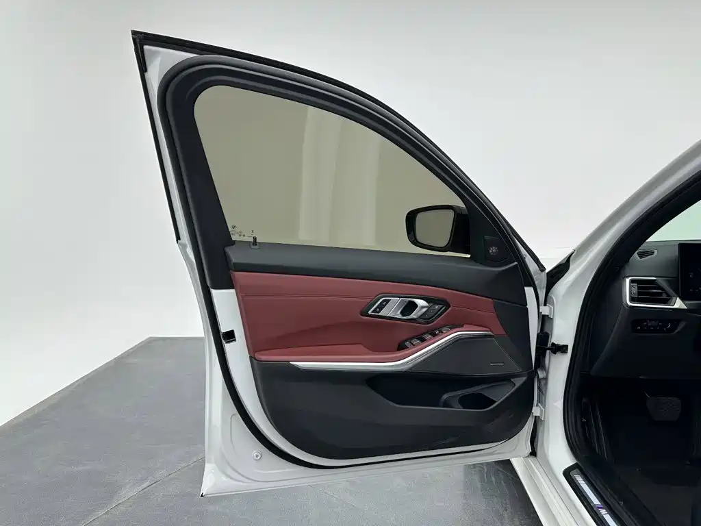 BMW 3 Series — фото 15