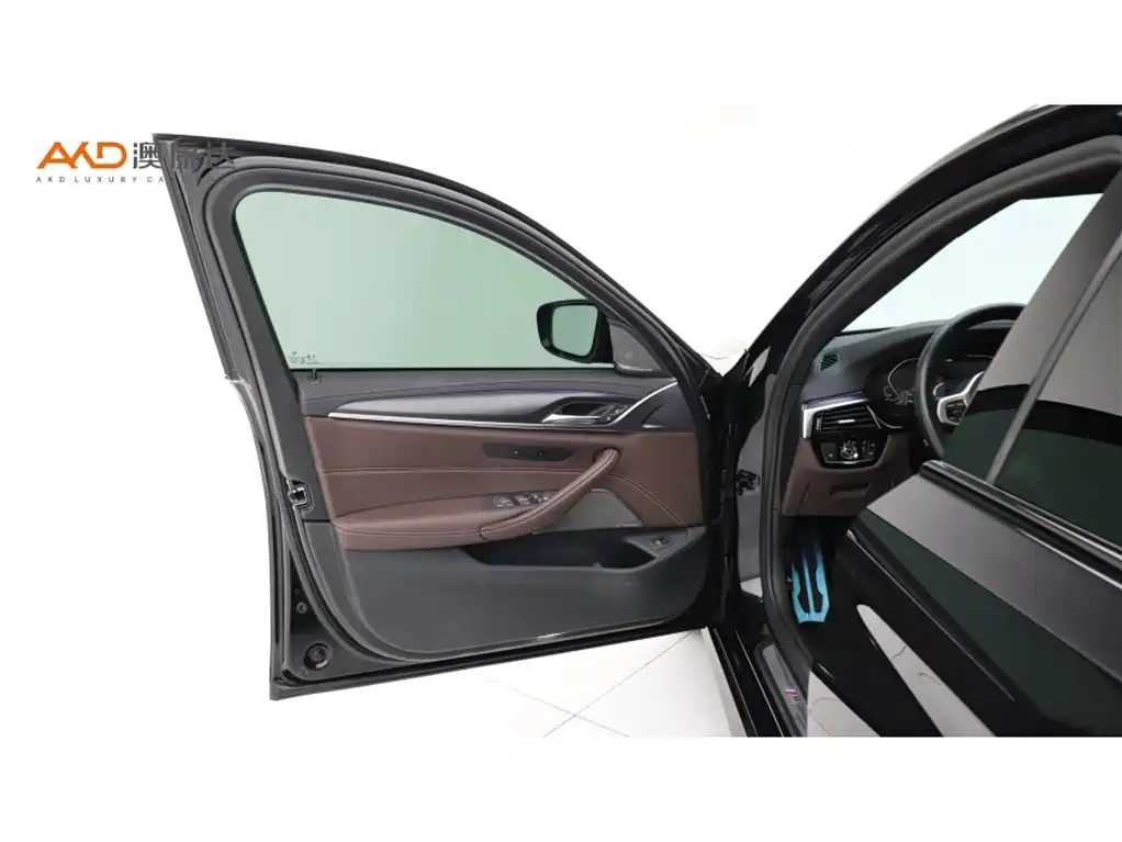 BMW 5 Series (Import) — фото 10