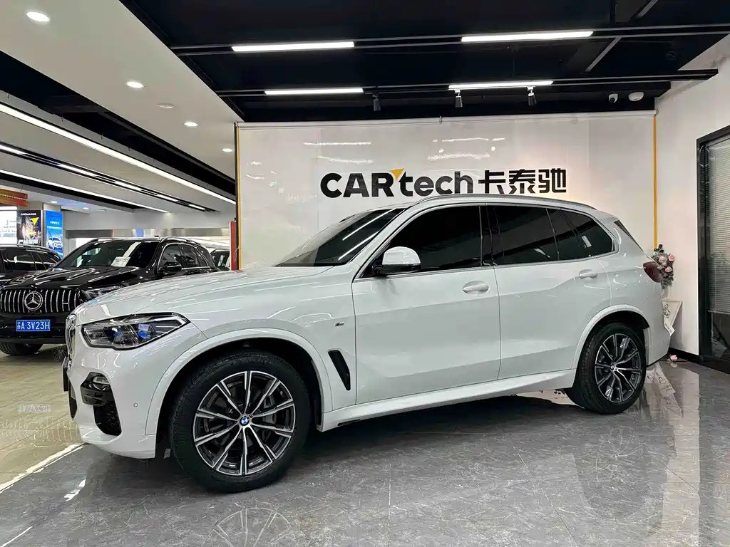BMW X5 (Import) — фото 4