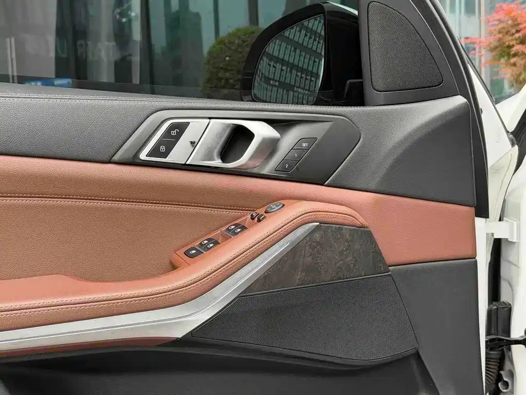 BMW X5 (Import) — фото 9