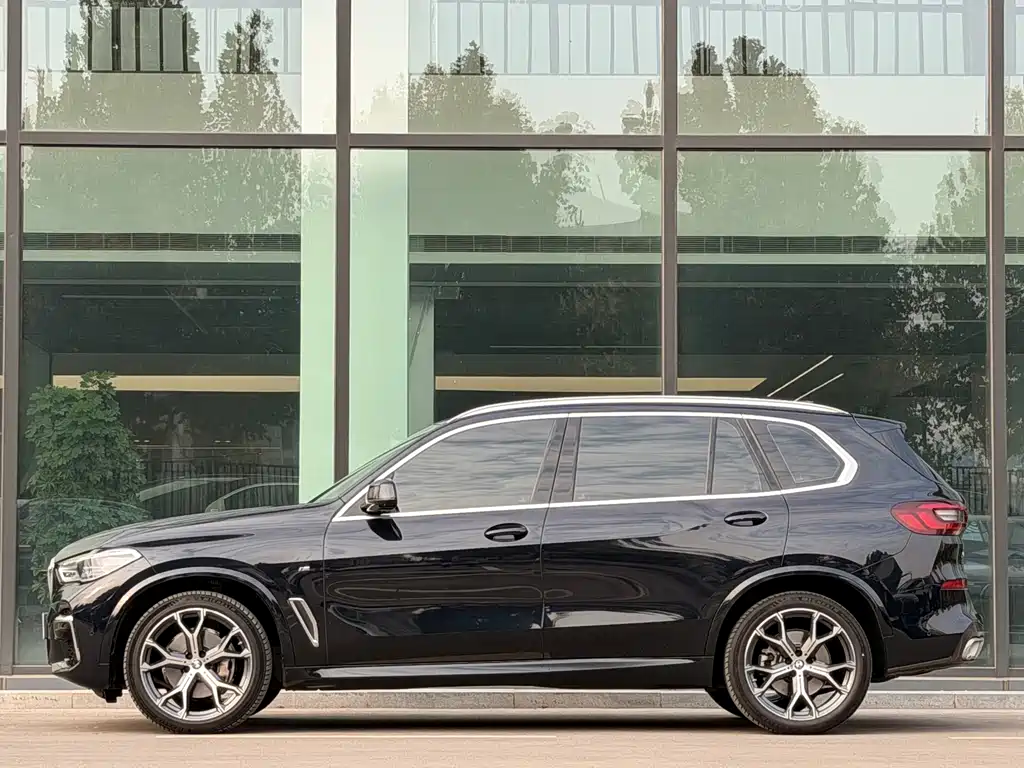 BMW X5 — фото 2