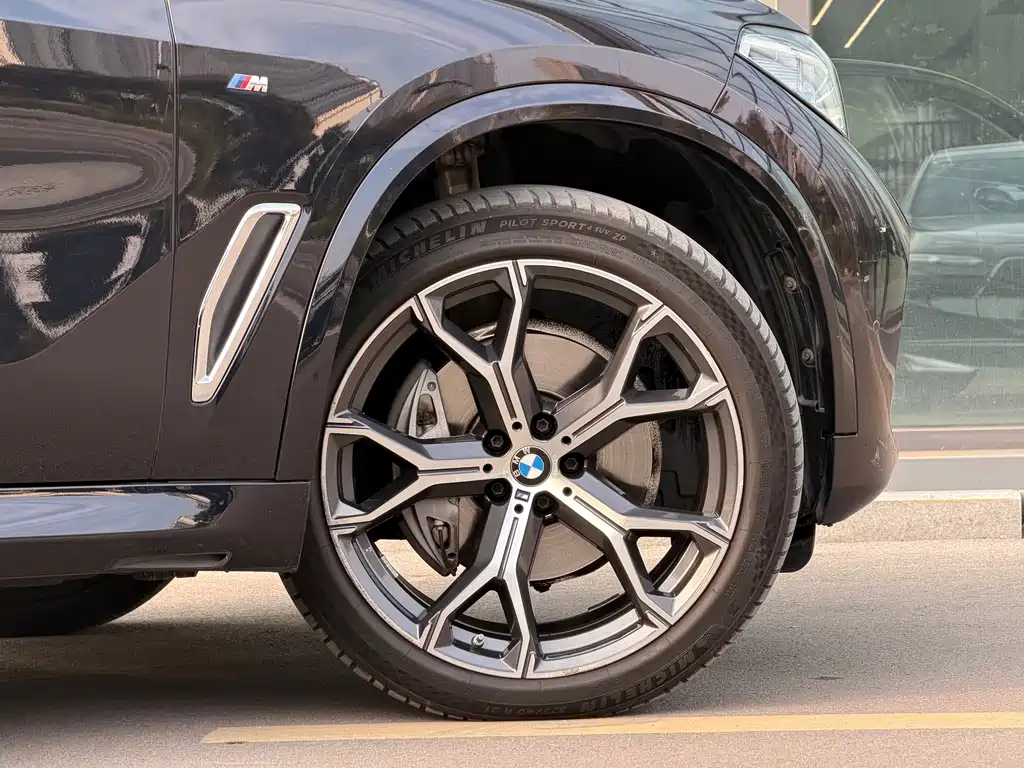 BMW X5 — фото 33