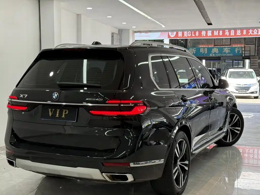 BMW X7 — фото 9