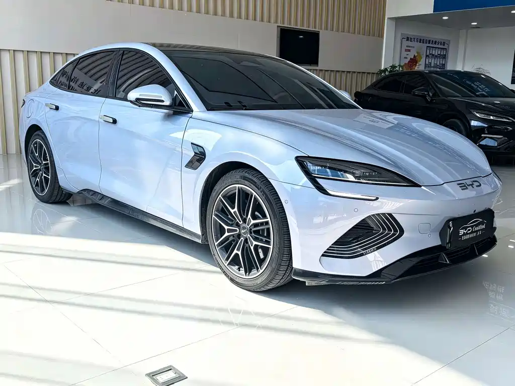BYD Seal — фото 3