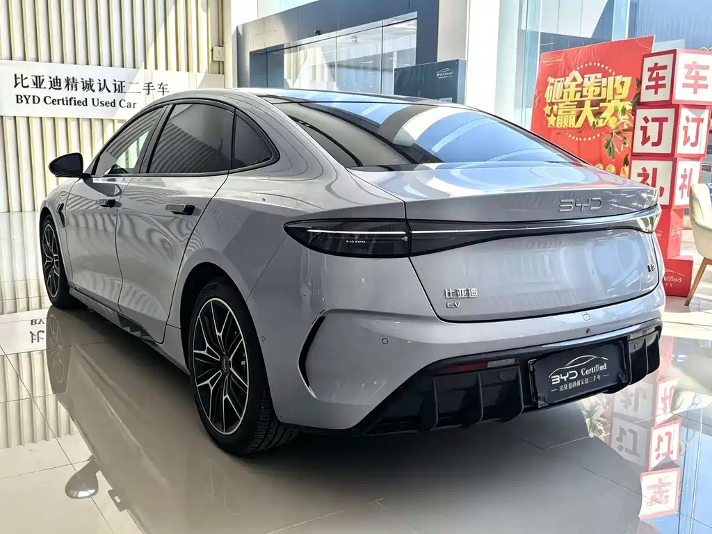 BYD Seal — фото 4