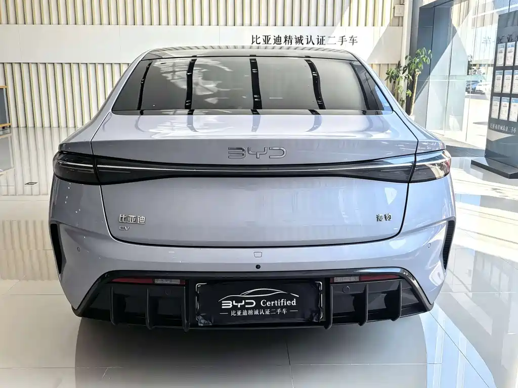 BYD Seal — фото 5