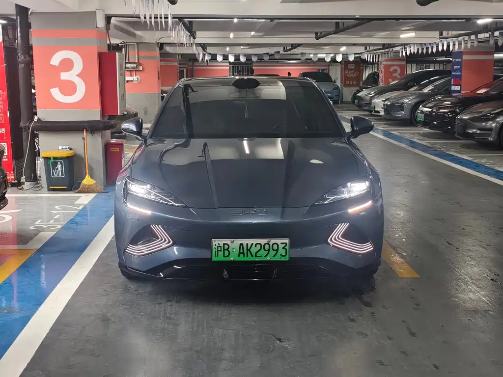 BYD Seal — фото 2